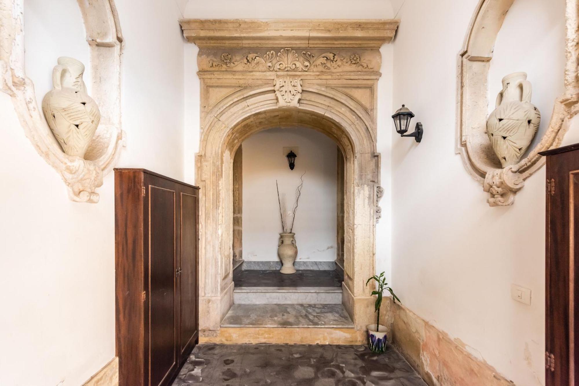Palazzo Bozzanca Apartments By Wonderful Italy Syrakusa Exteriör bild